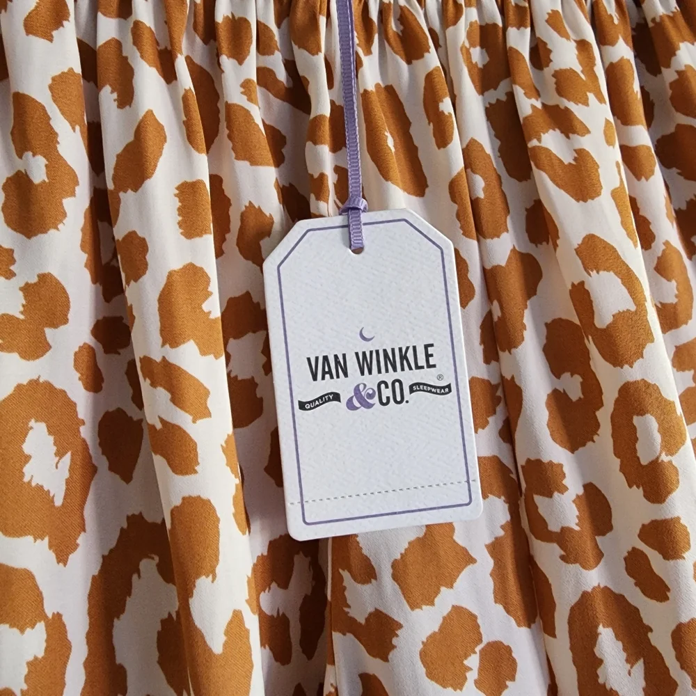 Van Winkle &‎ CO Animal Print Sleep Shorts XS NWT